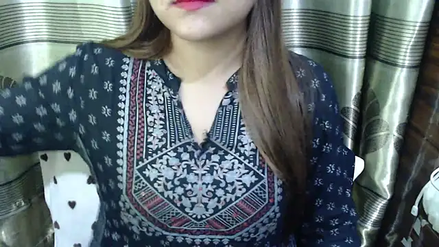 queen angelina online show from March 2026 08:01:02 PM