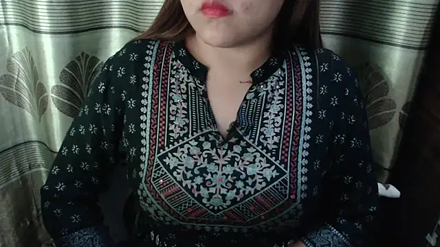 queen angelina online show from March 2026 08:09:01 PM