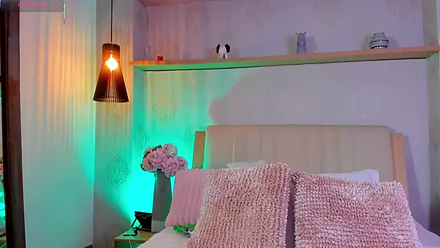 CamilleLynn online show from November 2025 07:40:02 PM