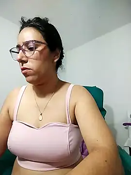 Snapshot of Im_Alma_ chatting on June 2026 12:05:02 AM Im Alma online show from June 2026 12:05:02 AM