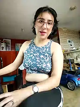 Snapshot of Im_Alma_ chatting on February 2025 12:47:01 PM Im Alma  online show from February 2025 12:47:01 PM