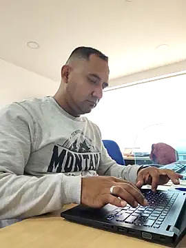 complisex2024 online show from October 2025 01:54:02 PM