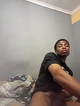 Snapshot of Amazea24 chatting on November 2025 08:13:01 PM Amazea24 online show from November 2025 08:13:01 PM