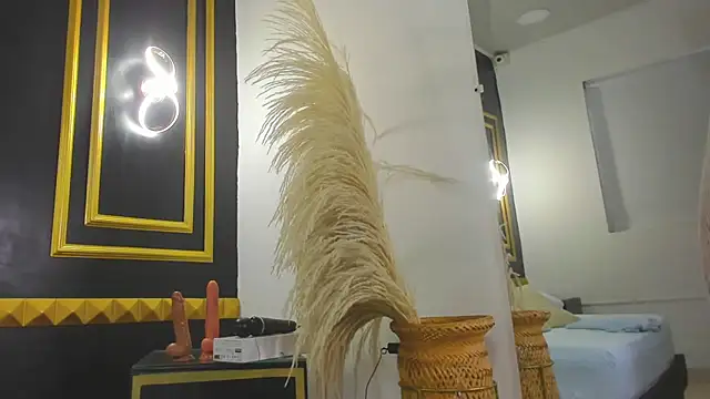 dalila30x online show from November 2025 09:48:01 PM