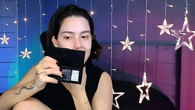 Stacy Gonzales  online show from November 2025 09:25:01 AM