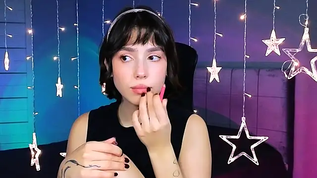 Stacy Gonzales  online show from November 2025 08:30:02 AM