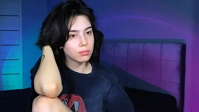 Stacy Gonzales  online show from December 2025 10:03:02 AM