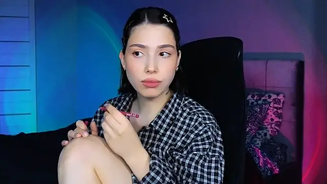 Stacy Gonzales  online show from February 2026 01:11:01 PM