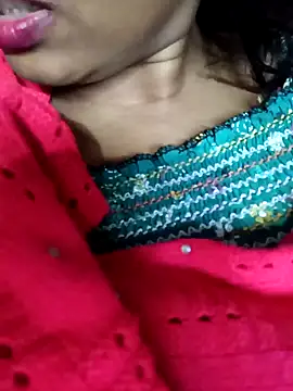 Snapshot of Wifesuman40 chatting on January 2025 05:07:02 PM Wifesuman40 online show from January 2025 05:07:02 PM