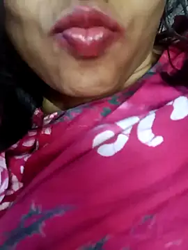 Snapshot of Wifesuman40 chatting on March 2025 09:36:02 AM Wifesuman40 online show from March 2025 09:36:02 AM