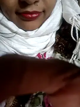 Snapshot of Wifesuman40 chatting on December 2024 04:15:01 PM Wifesuman40 online show from December 2024 04:15:01 PM