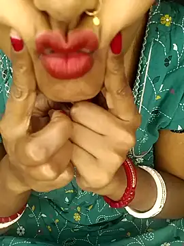 Snapshot of Wifesuman40 chatting on December 2024 11:48:01 AM Wifesuman40 online show from December 2024 11:48:01 AM