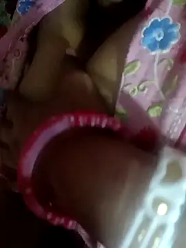 Snapshot of Wifesuman40 chatting on December 2024 06:09:01 PM Wifesuman40 online show from December 2024 06:09:01 PM