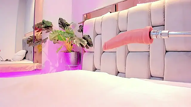 RoseTaylor   online show from November 2025 09:15:04 PM