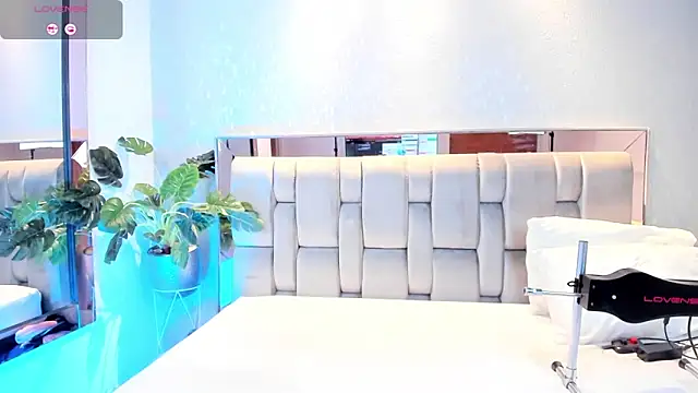 RoseTaylor   online show from October 2025 04:57:01 AM