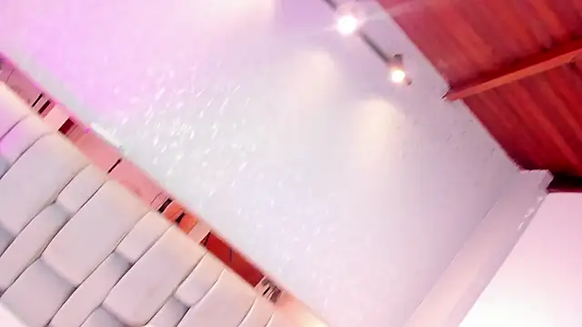 Snapshot of RoseTaylor__ chatting on January 2026 05:47:01 AM RoseTaylor online show from January 2026 05:47:01 AM