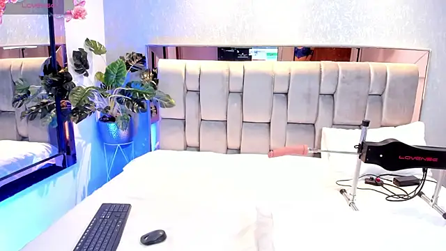 RoseTaylor   online show from September 2025 06:30:01 AM