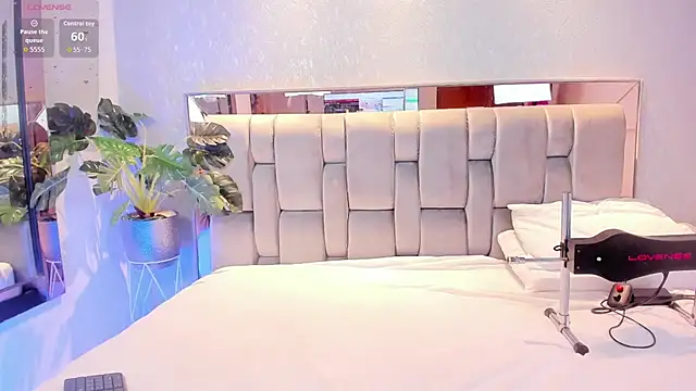 RoseTaylor   online show from November 2025 04:57:01 AM