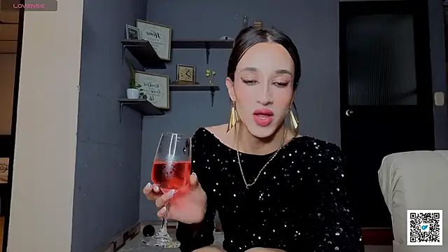 Snapshot of Goddivaa chatting on November 2025 04:56:01 AM Goddivaa online show from November 2025 04:56:01 AM