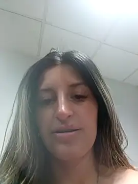 GiaRoussel online show from December 2025 09:08:02 PM