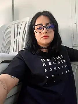 Lin-cute online show from October 2025 09:37:02 PM