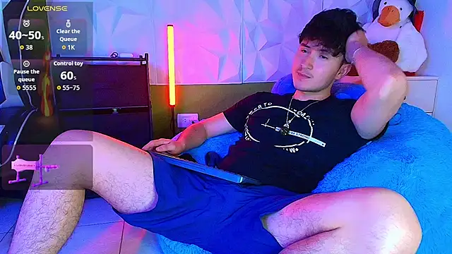 santyago taylor online show from September 2025 07:21:02 PM