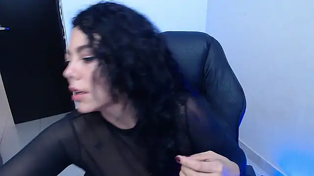 Snapshot of Mailywindsor chatting on March 2025 06:23:01 PM Mailywindsor online show from March 2025 06:23:01 PM