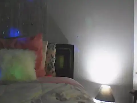 Snapshot of YourFaceMyThrone27 chatting on February 2025 01:18:02 AM YourFaceMyThrone27 online show from February 2025 01:18:02 AM