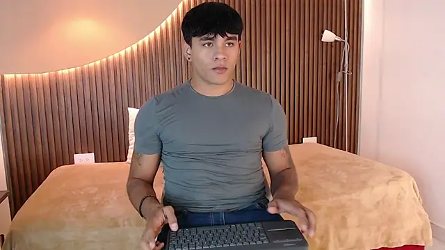 Snapshot of LuciferM_Star chatting on February 2026 03:24:01 AM LuciferM Star online show from February 2026 03:24:01 AM