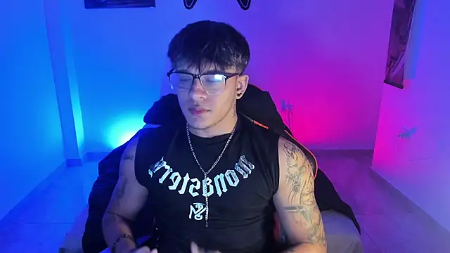 Snapshot of LuciferM_Star chatting on December 2025 12:38:01 AM LuciferM Star online show from December 2025 12:38:01 AM