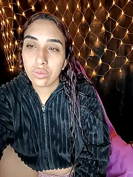 ifeelverywet andhot online show from November 2025 06:06:01 AM