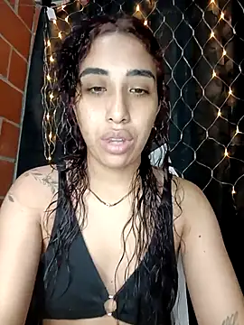 ifeelverywet andhot online show from October 2025 07:58:02 PM