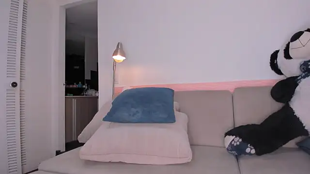 kitty miaa online show from February 2026 04:30:01 AM