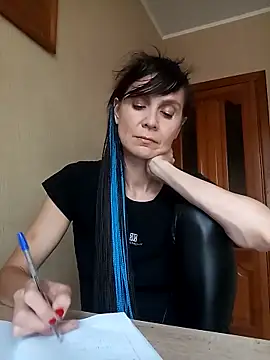 Francenia lolis online show from October 2025 06:36:02 AM