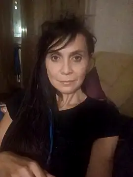 Francenia lolis online show from February 2026 07:57:01 PM