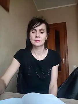 Snapshot of Francenia_lolis chatting on November 2025 08:15:01 AM Francenia lolis online show from November 2025 08:15:01 AM