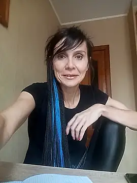 Francenia lolis online show from October 2025 11:34:02 AM