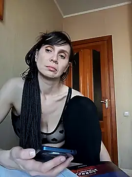 Francenia lolis online show from March 2025 10:46:01 AM