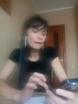 Francenia lolis online show from April 2026 12:18:02 PM