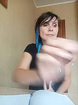 Francenia lolis online show from September 2025 08:07:02 AM