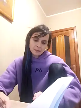 Francenia lolis online show from December 2025 06:17:02 AM