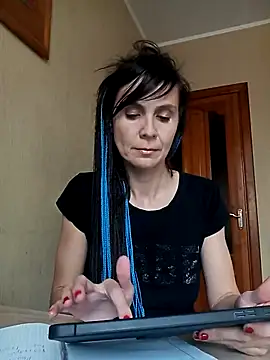 Francenia lolis online show from October 2025 09:55:02 AM