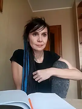 Snapshot of Francenia_lolis chatting on October 2025 08:11:01 AM Francenia lolis online show from October 2025 08:11:01 AM