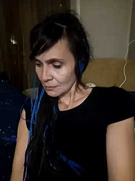Francenia lolis online show from September 2025 06:36:01 PM