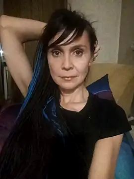 Francenia lolis online show from October 2025 07:27:01 PM