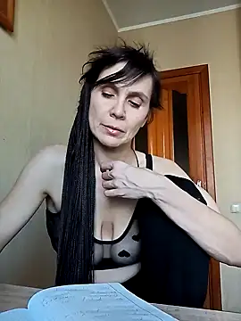 Francenia lolis online show from March 2025 10:33:01 AM