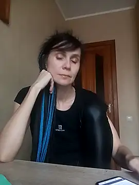 Snapshot of Francenia_lolis chatting on October 2025 09:19:02 AM Francenia lolis online show from October 2025 09:19:02 AM