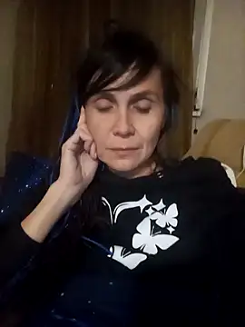 Francenia lolis online show from September 2025 07:54:02 PM