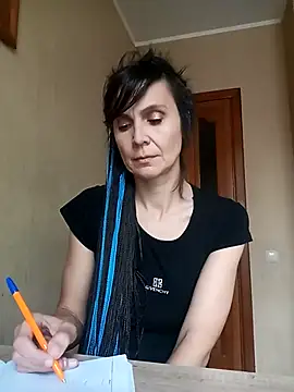 Francenia lolis online show from September 2025 06:30:02 AM