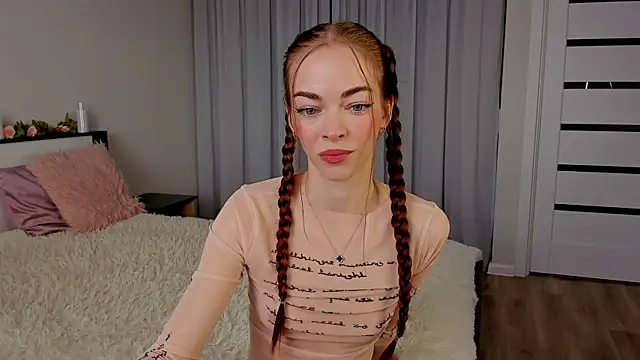 Undertheskin online show from April 2026 09:48:01 AM